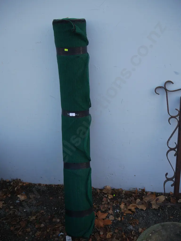 Roll of windbreak net Image 1++