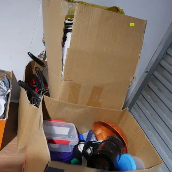 3 boxes of kitchenware