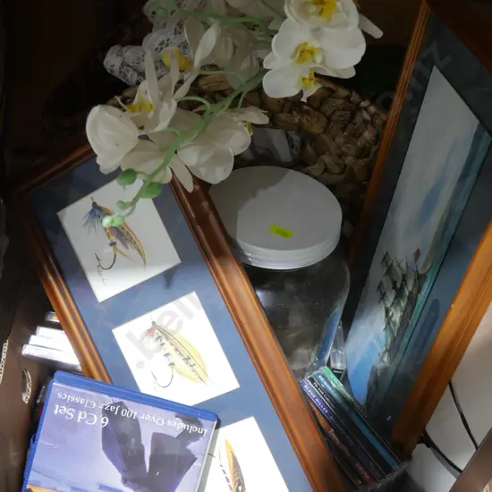 CDs, artworks etc