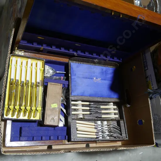 Cutlery sets