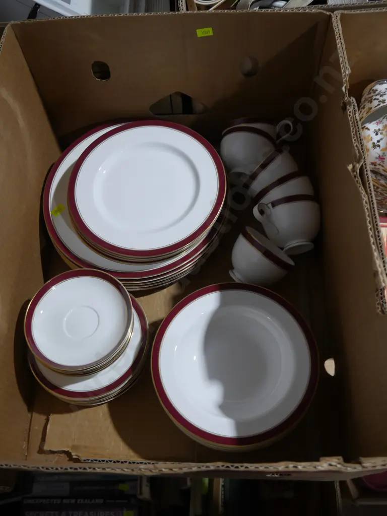 China dinnerware Image 1++