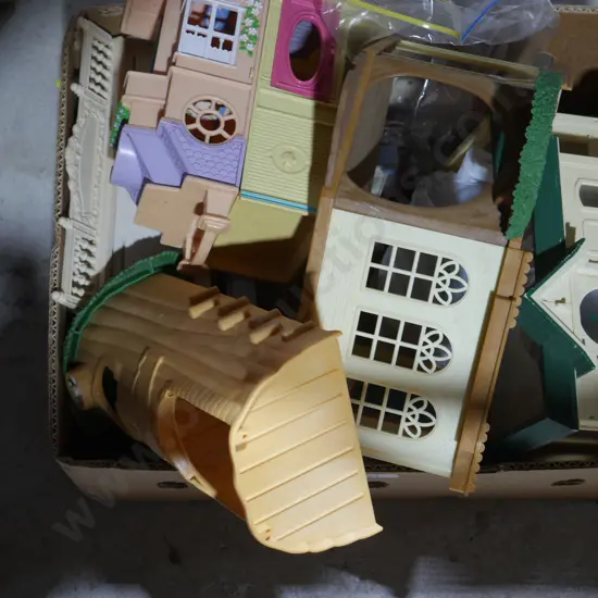Doll houses etc