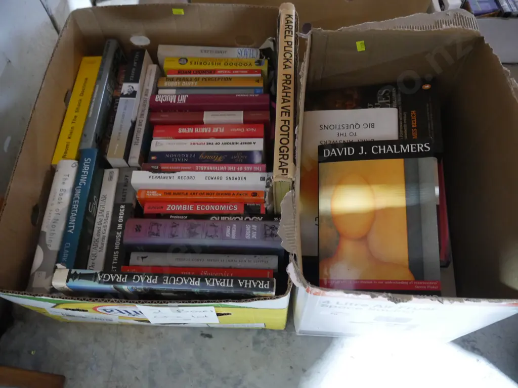 2 boxes of books Image 1++