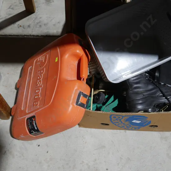 Box of sundries