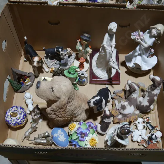 Figurine ornaments