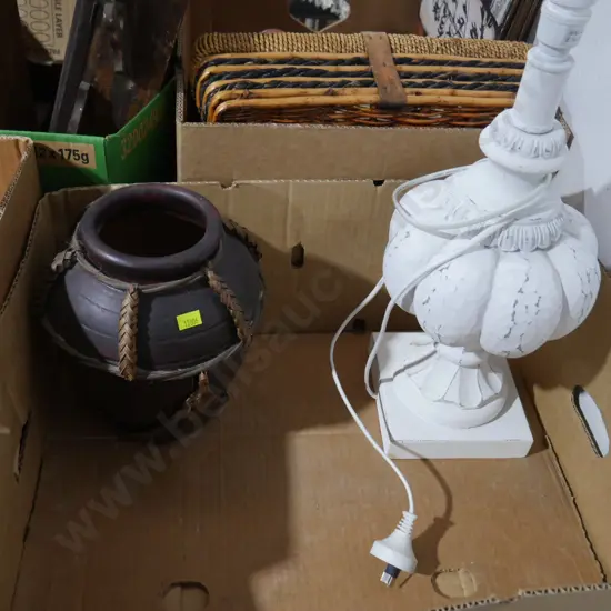 Table lamp and vase
