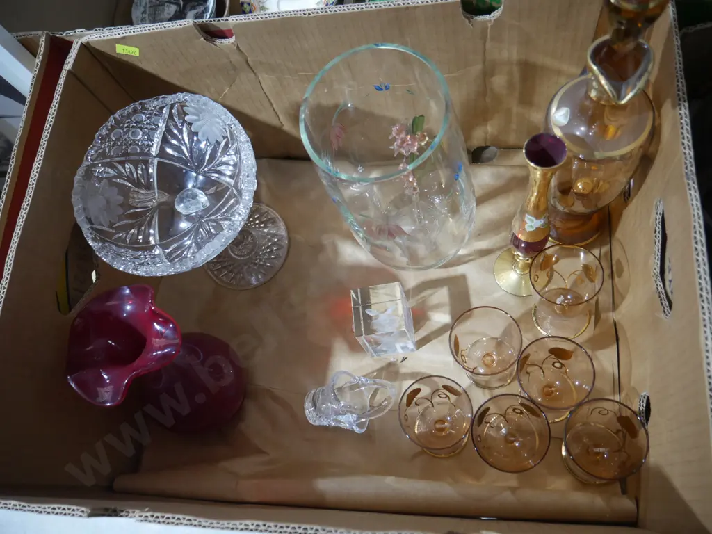 Decanter set, vases etc Image 1++