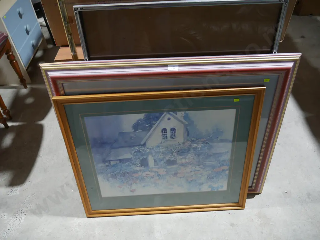 Artworks and frames Image 1++