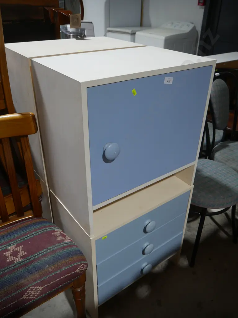 Set of four bed sides Image 1++