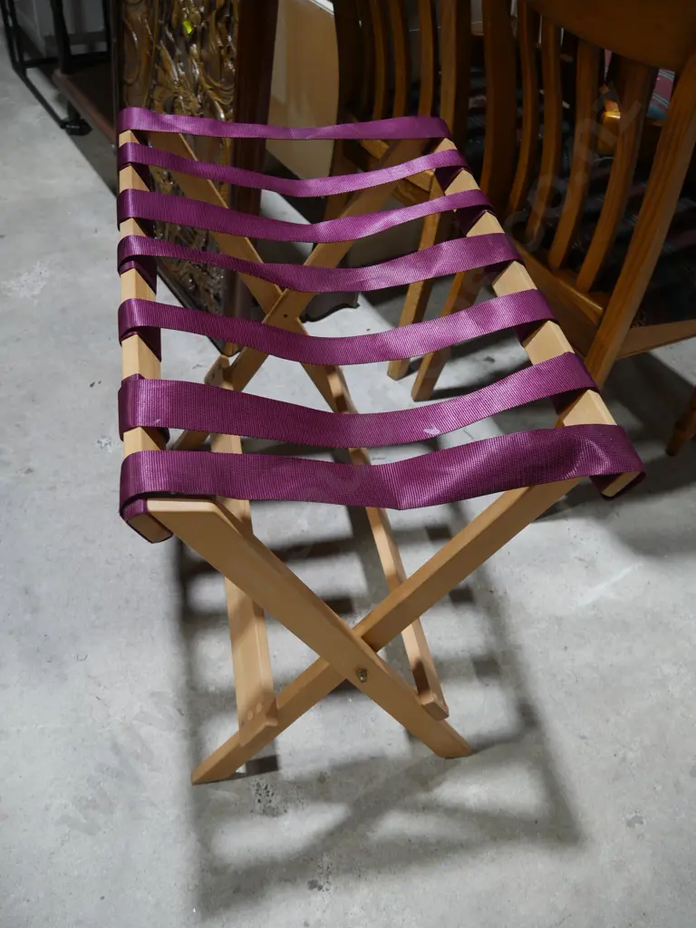 Luggage rack Image 1++