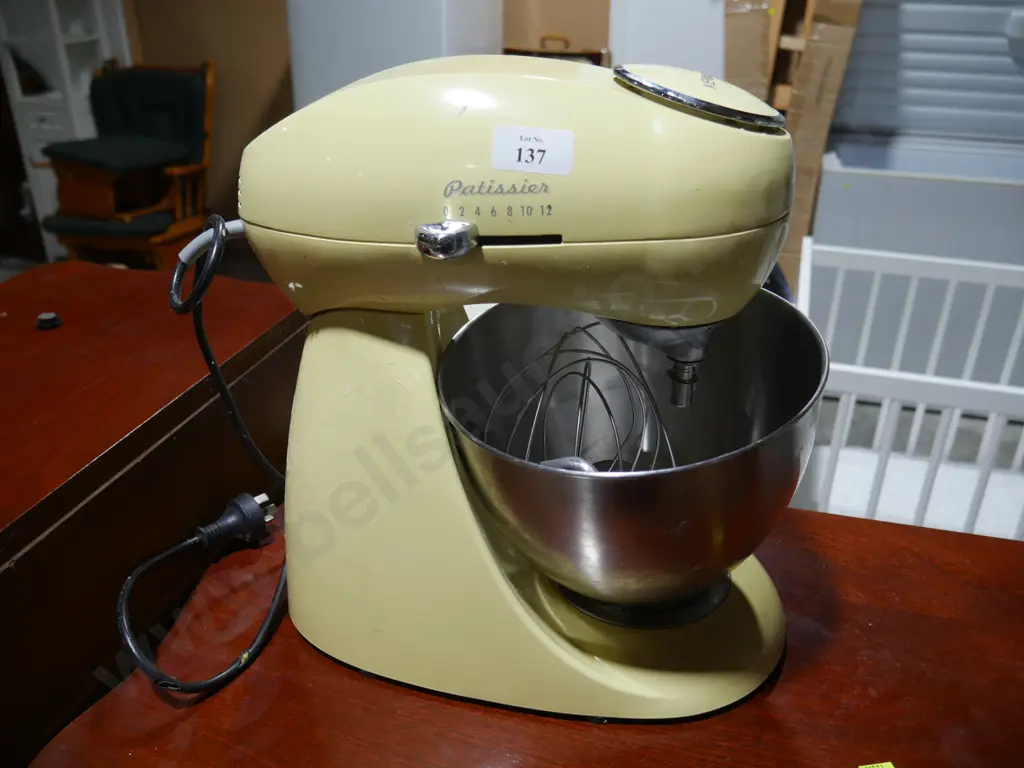 Kenwood mixer Image 1++