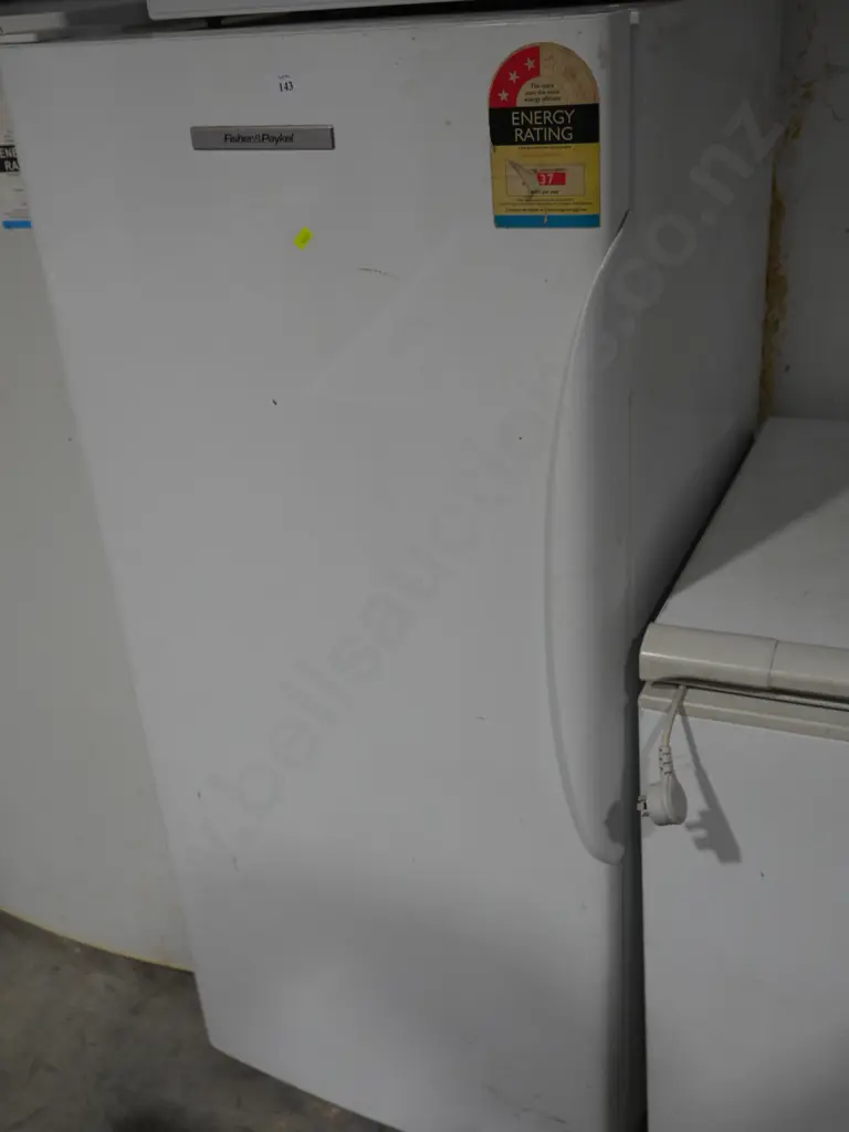 Fisher & Paykel upright freezer Image 1++
