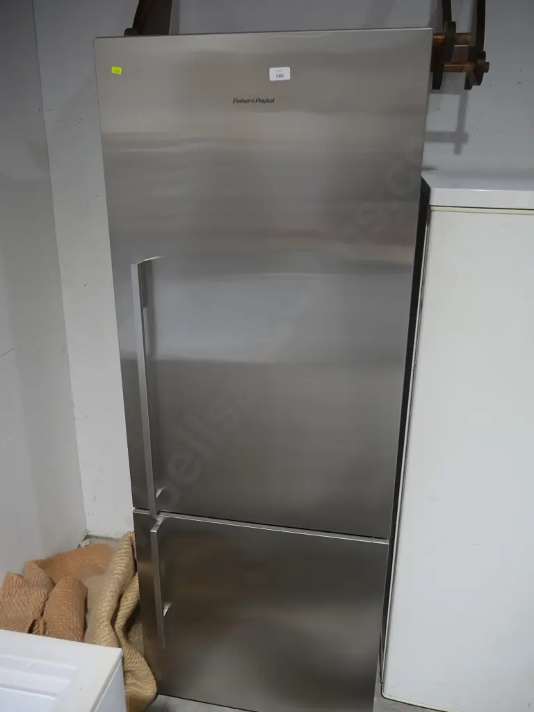 Fisher & Paykel stainless fridge freezer Image 1++