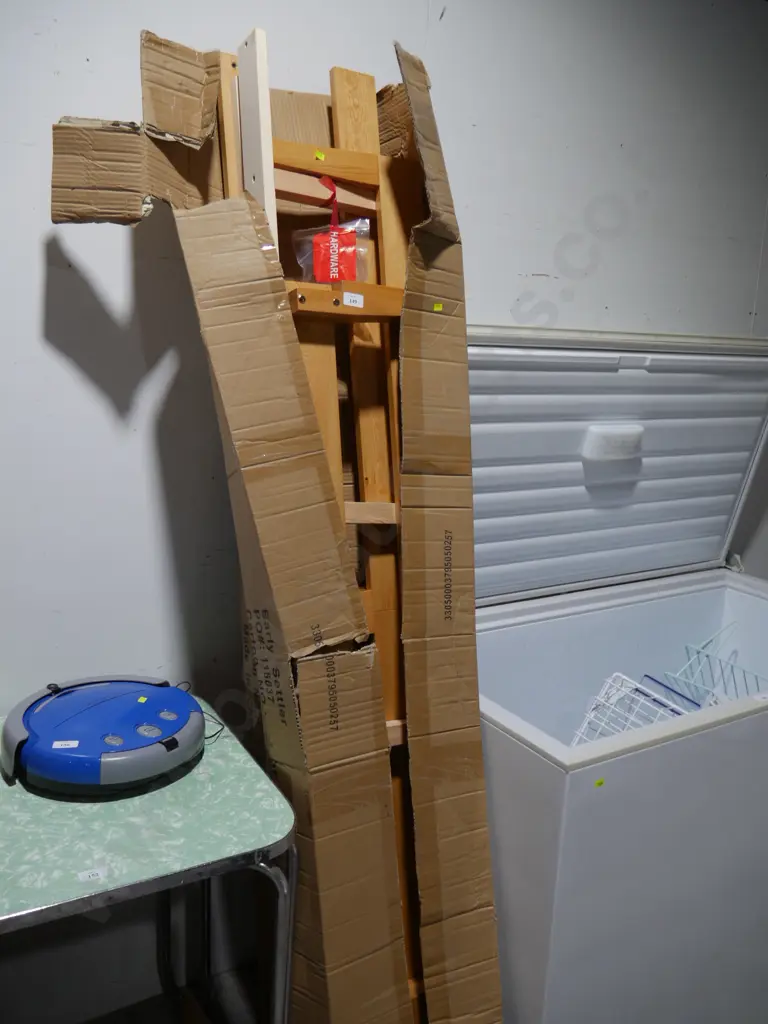 Queen bed frame Image 1++