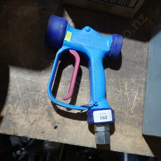 Wash down gun