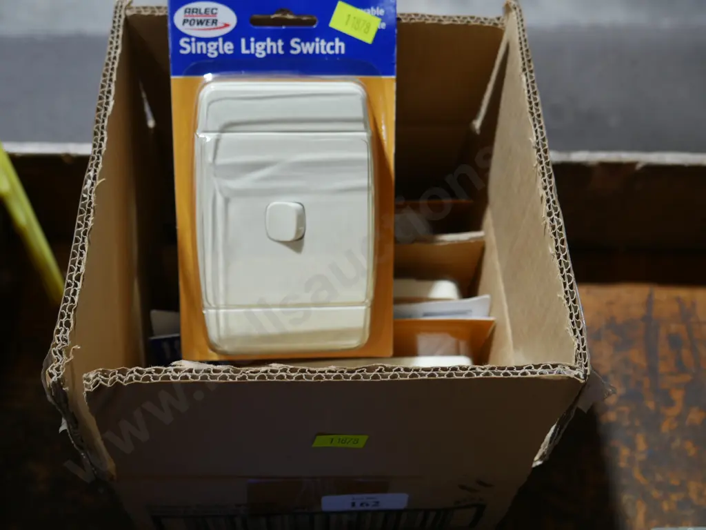 Light switches Image 1++