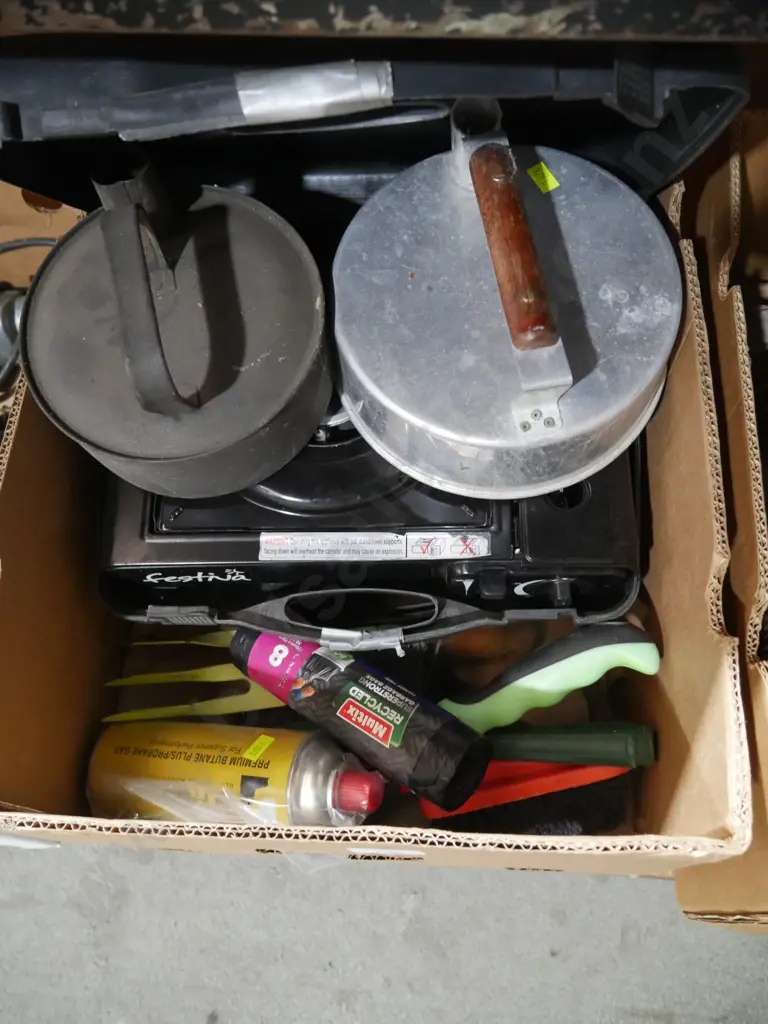 Kettles, camp cooker etc Image 1++