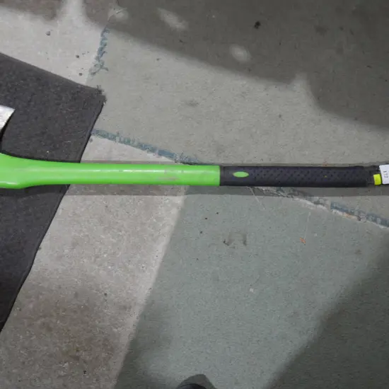 Axe