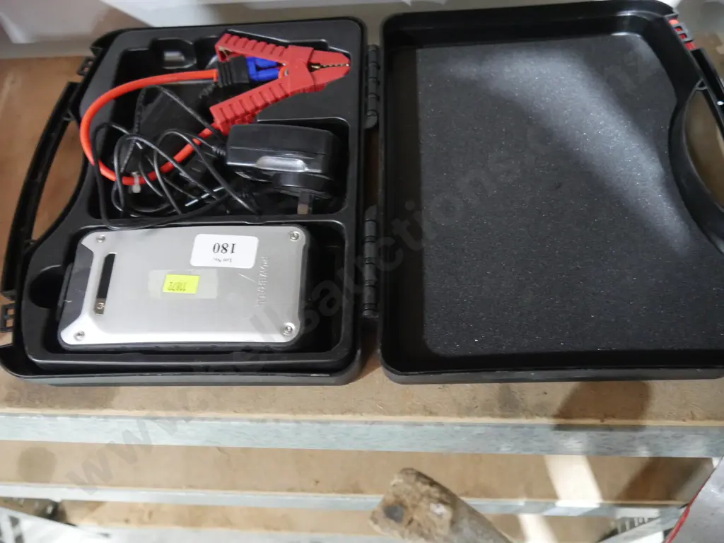 Portable power bank/jump starter Image 1++