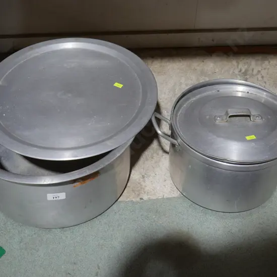 2 pots