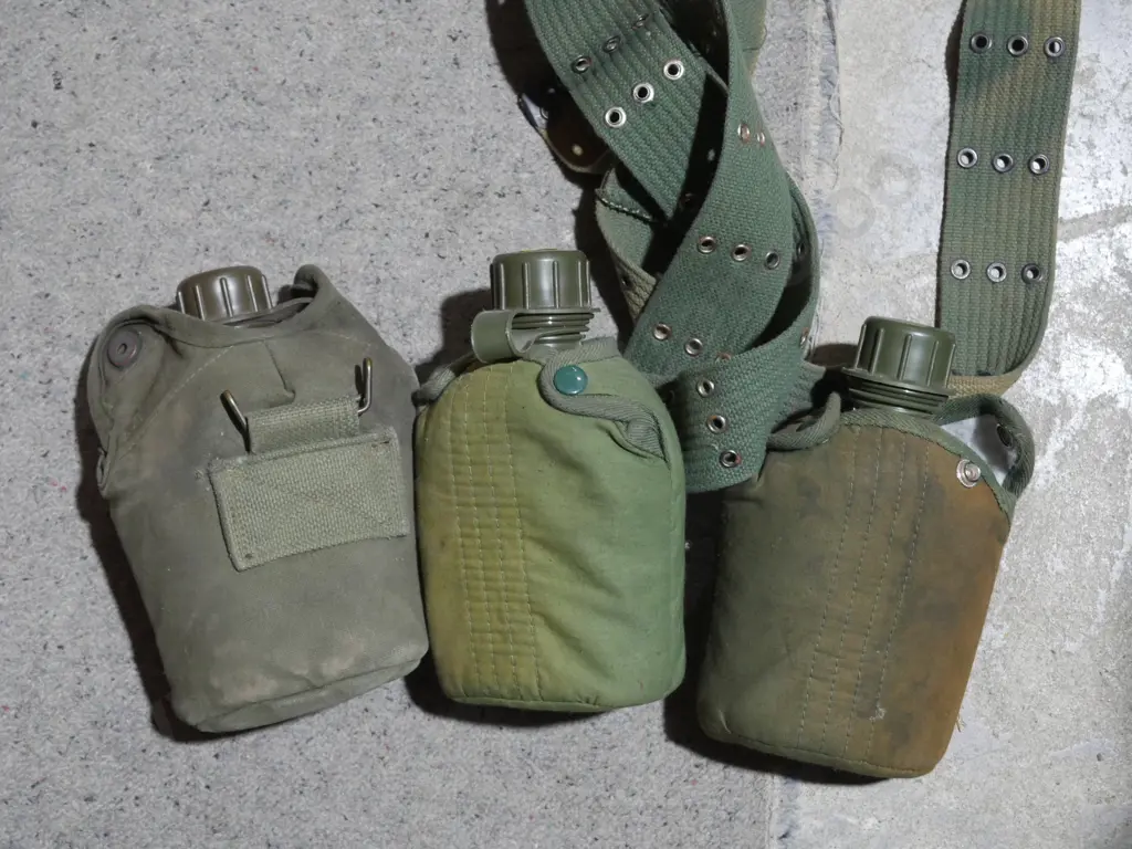 Army canteens Image 1++