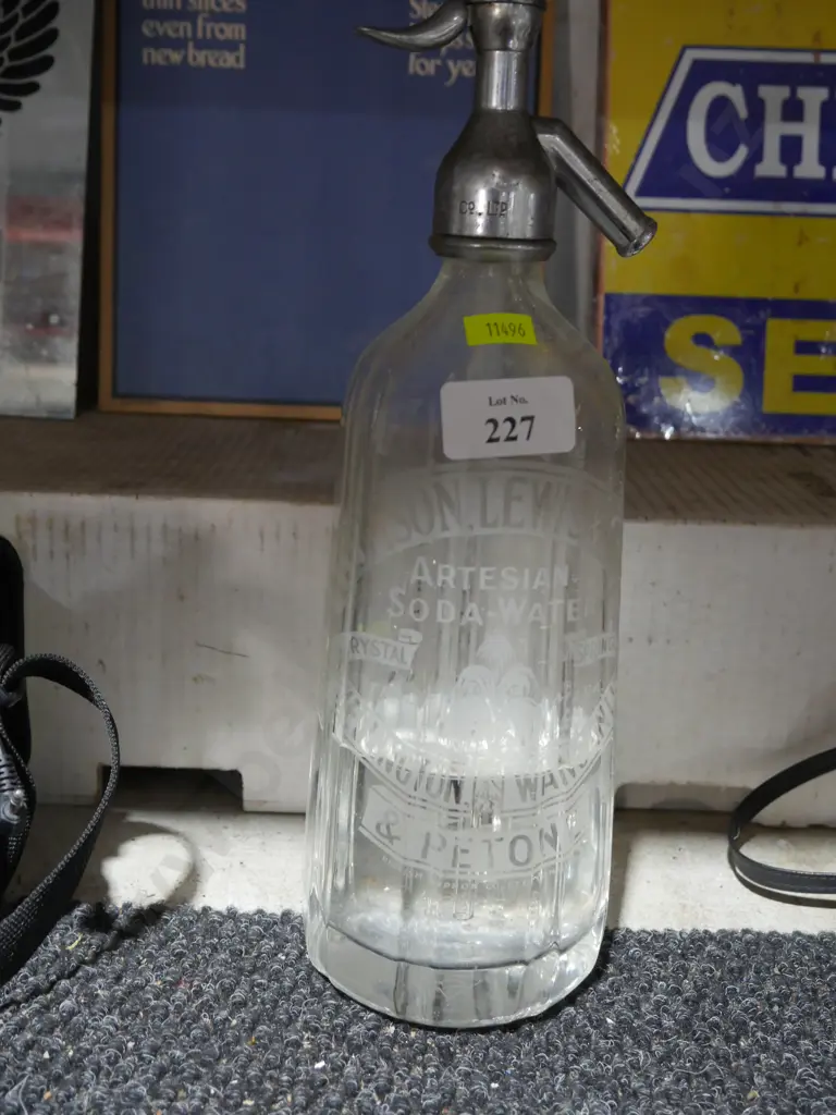 Thomson Lewis Wellington Soda syphon Image 1++