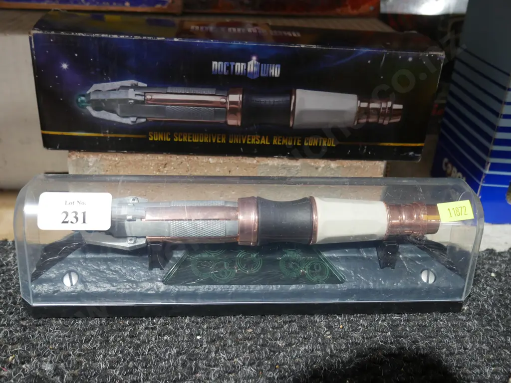 Doctor Who universal remote control Image 1++