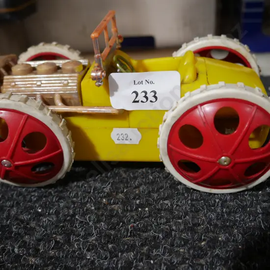 Toy car