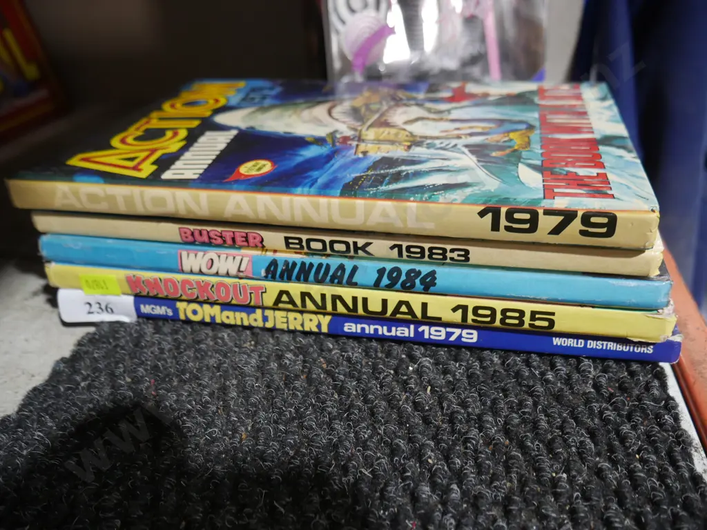 Assorted annuals Image 1++