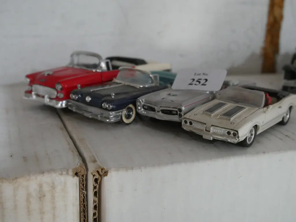 4 model cars Image 1++