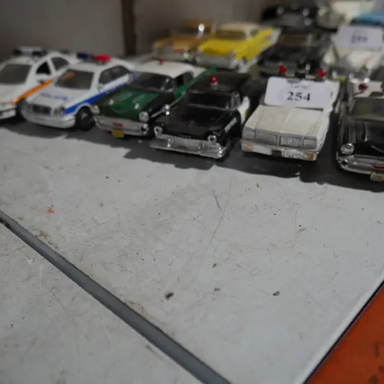 6 model police cars