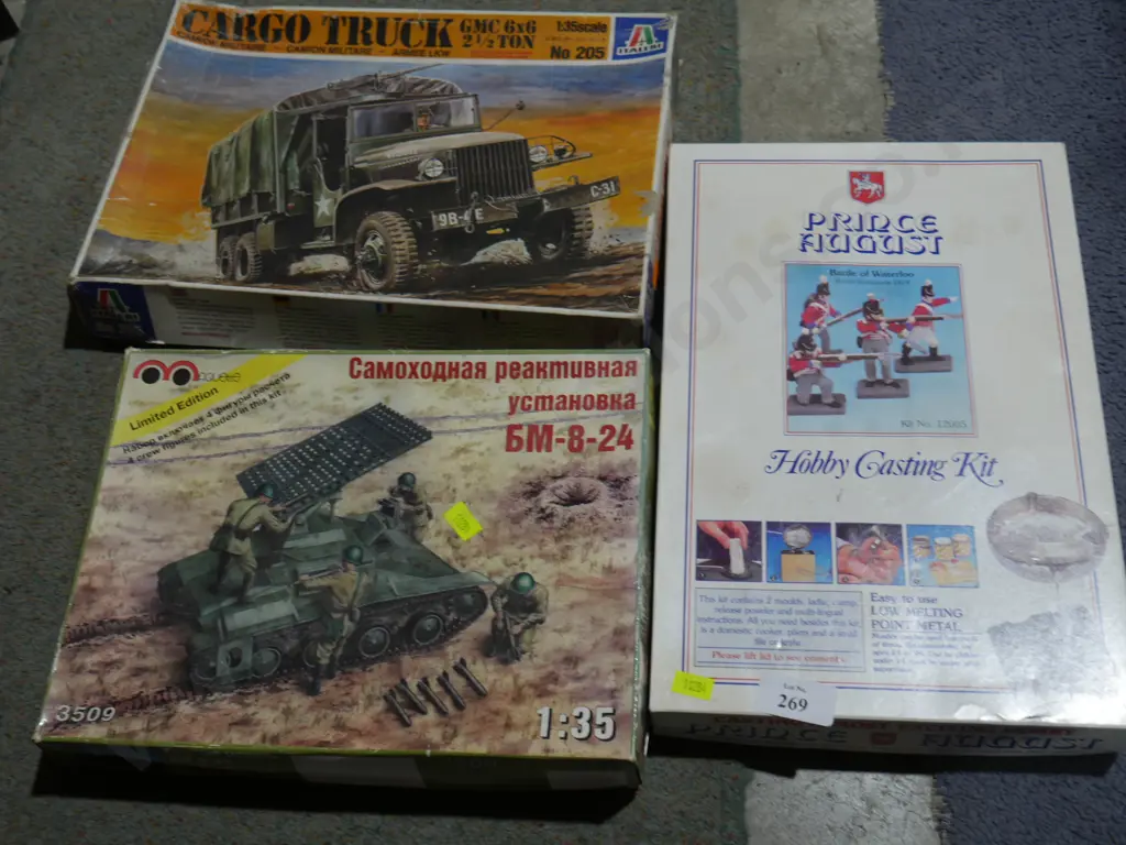 Assorted kitset models Image 1++
