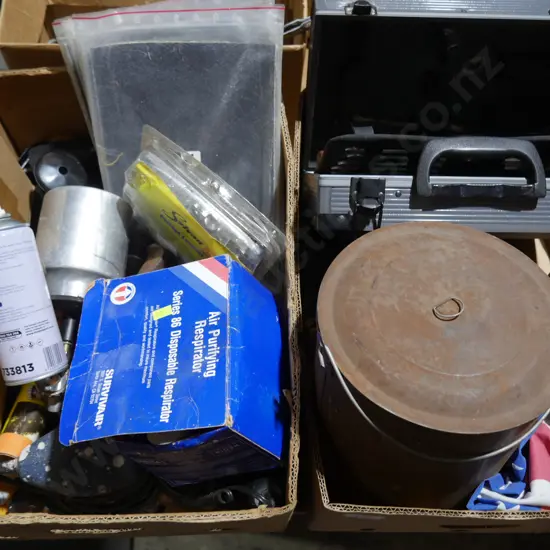 2 boxes of rolling pins, garage sundries etc