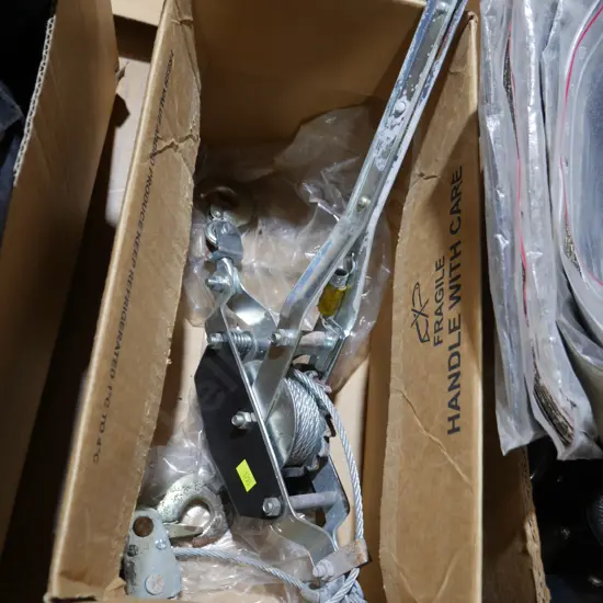 Cable puller