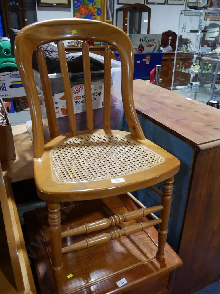 Dining chair Image 1++