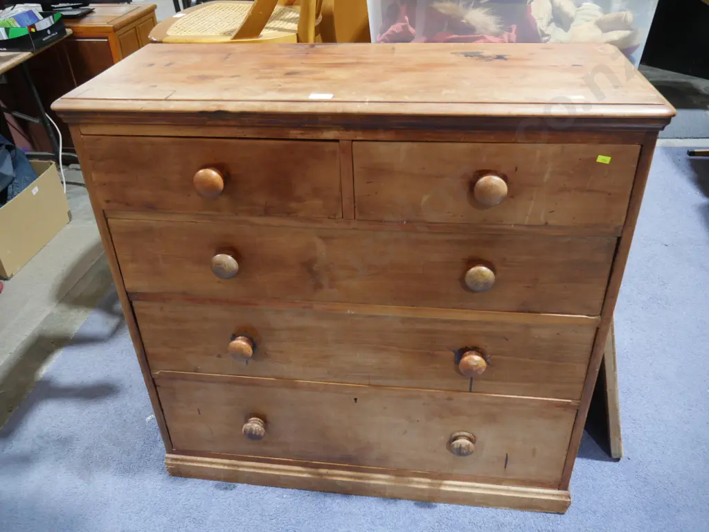 Vintage chest of drawers Image 1++