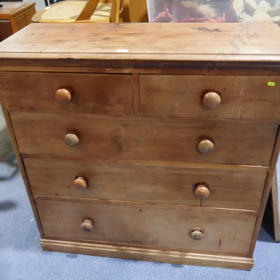 Vintage chest of drawers