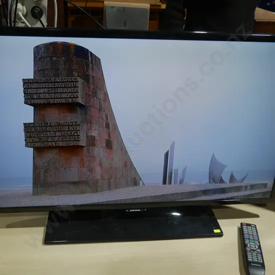 Samsung 40-in TV