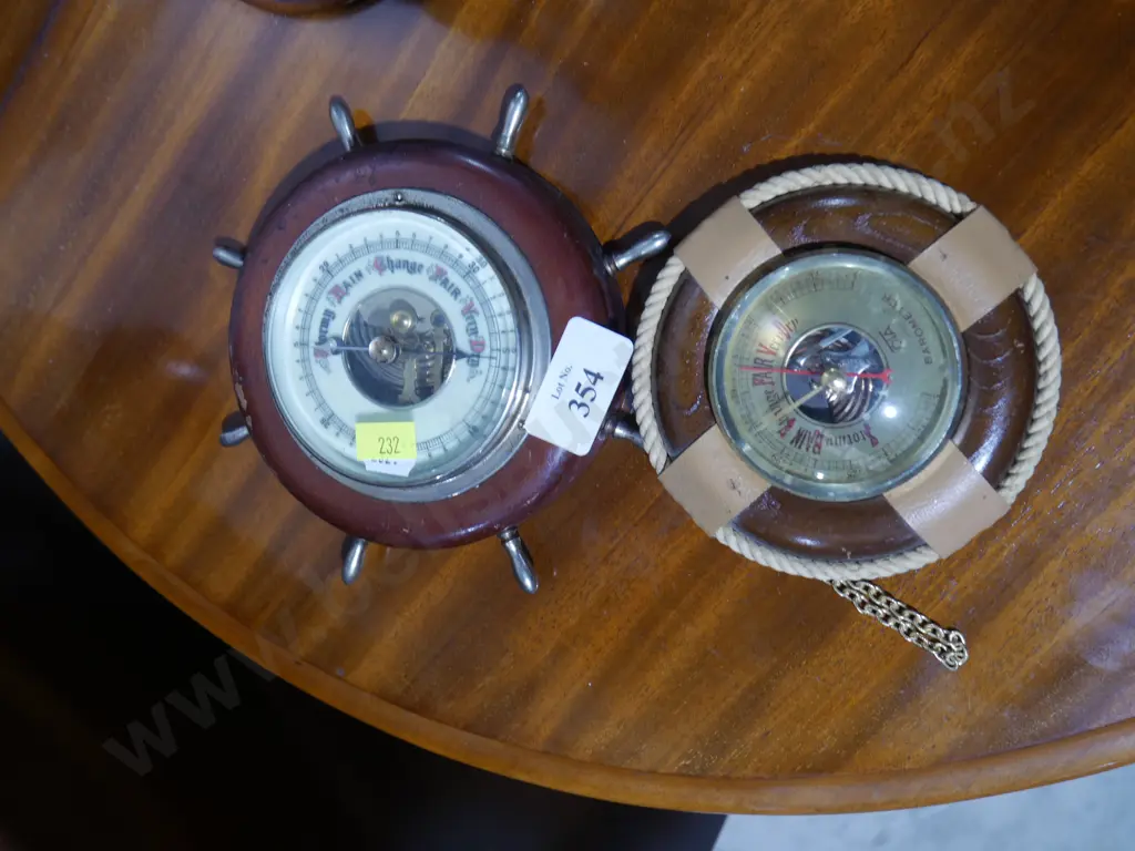 2 barometers Image 1++