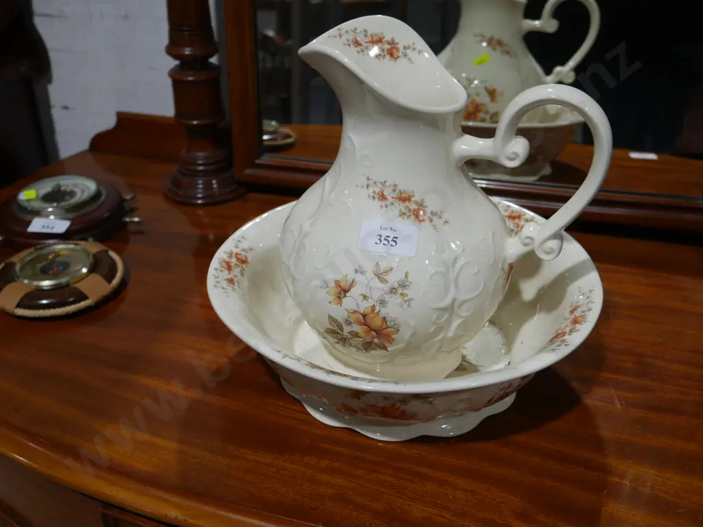 Jug and bowl Image 1++