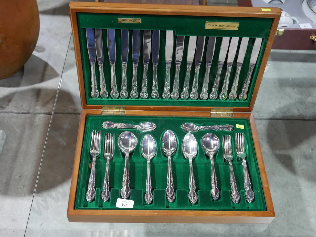 Cased cutlery set Image 1++