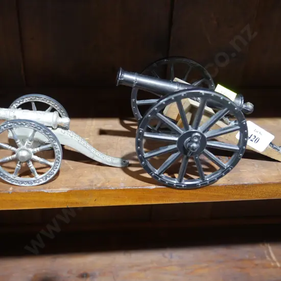 2 cannons