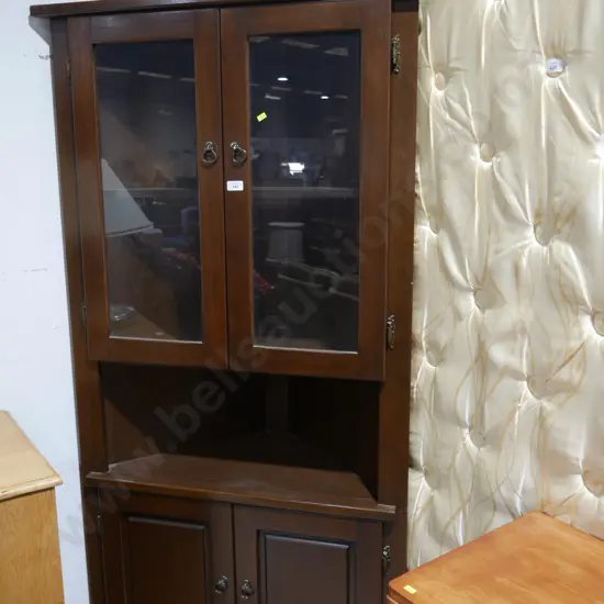 Corner display cabinet