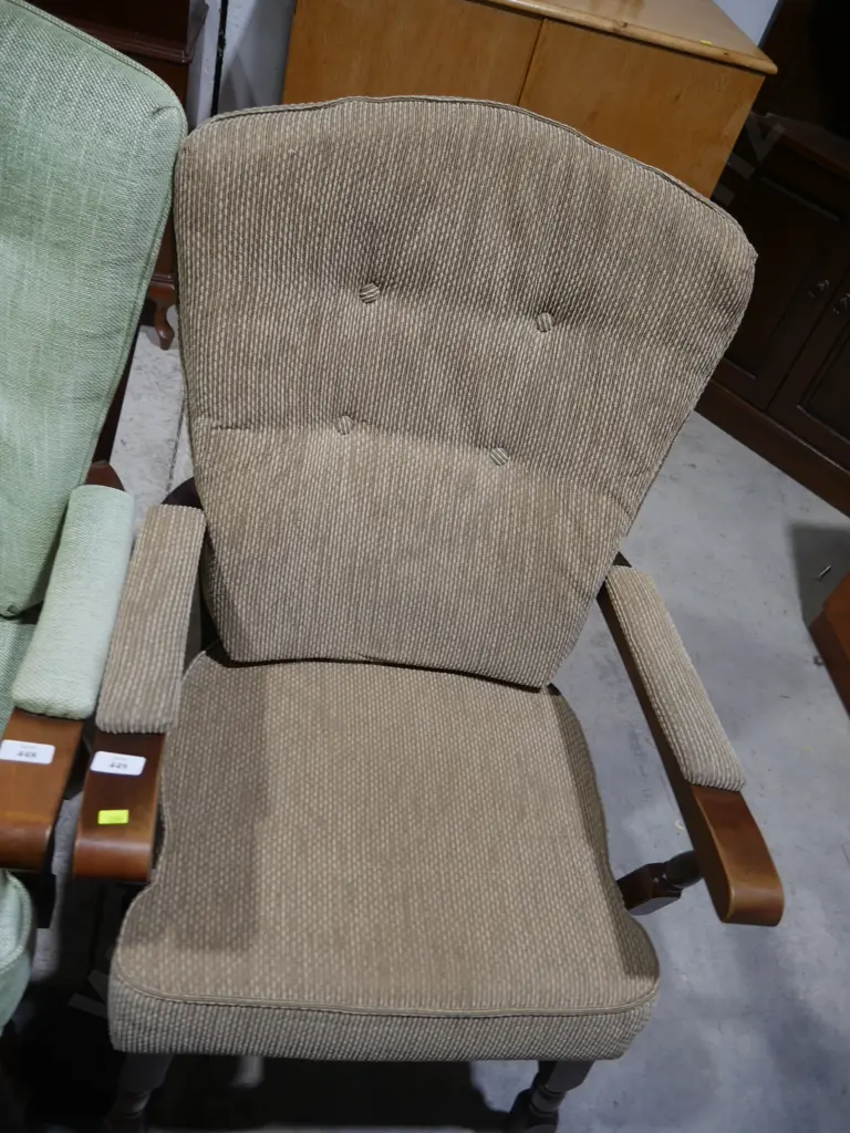 Olivia armchair Image 1++