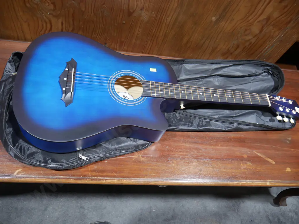 Royale Blue guitar Image 1++