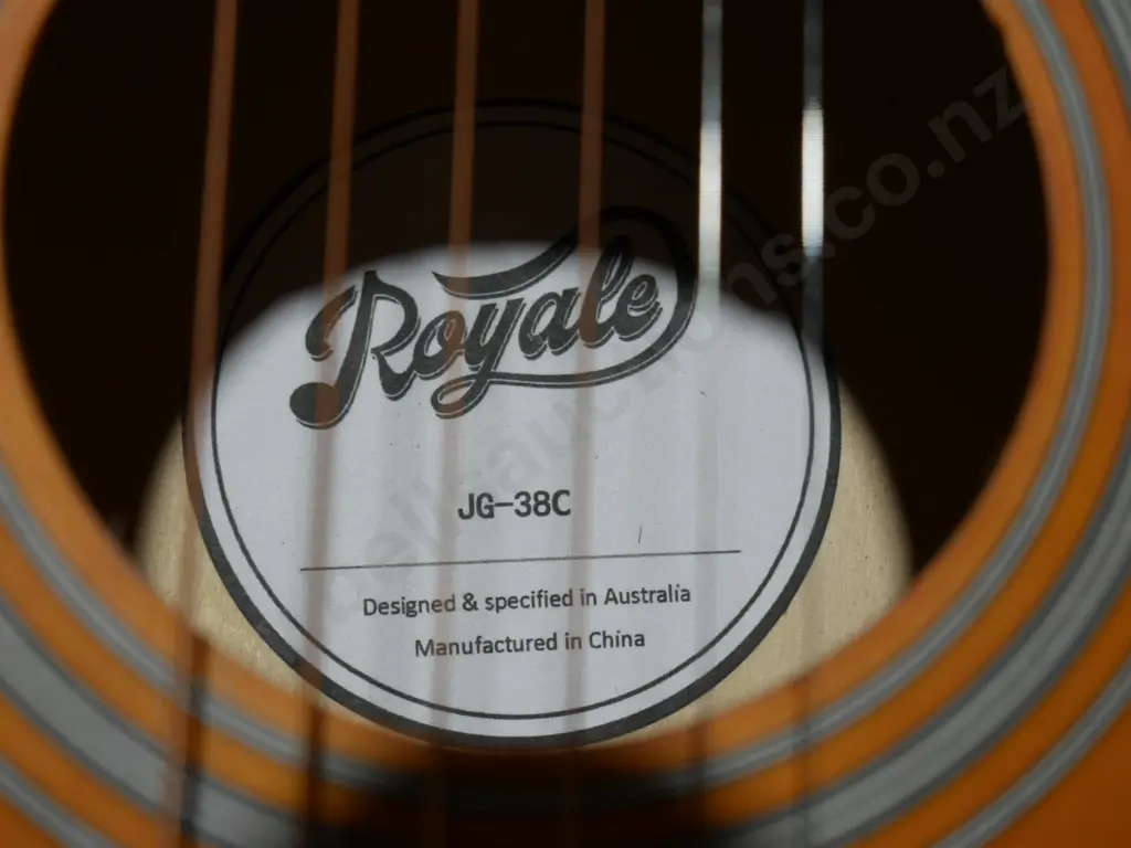Royale guitar Image 1++