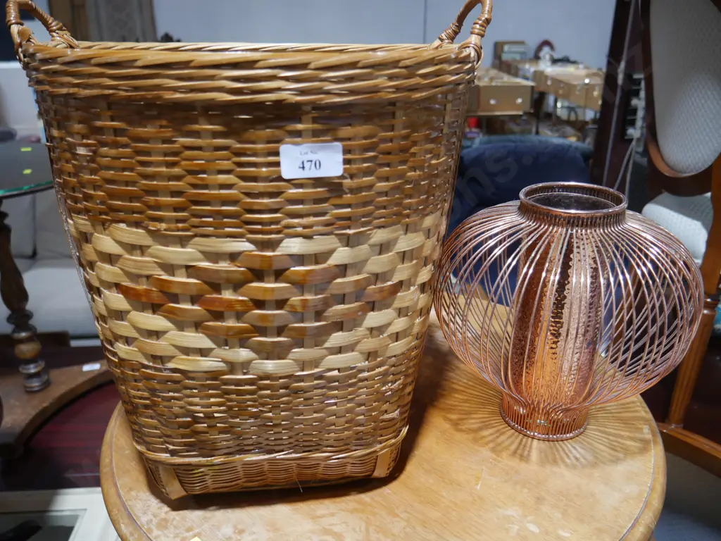 Basket and copper vase Image 1++
