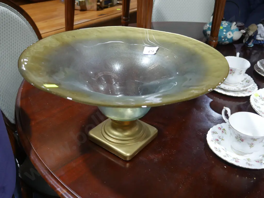 Pedestal bowl Image 1++