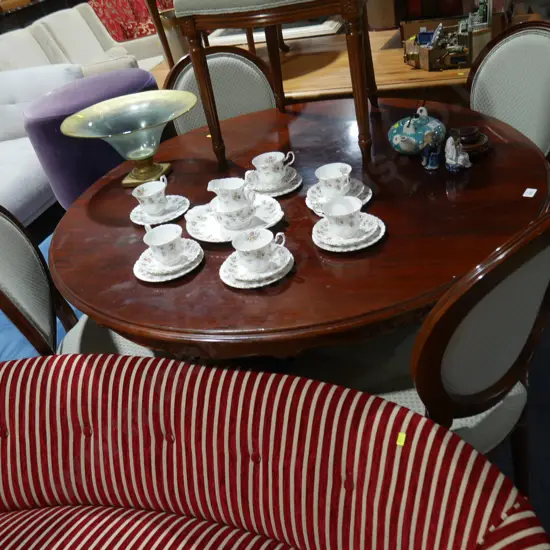 Dining table and 5 chairs