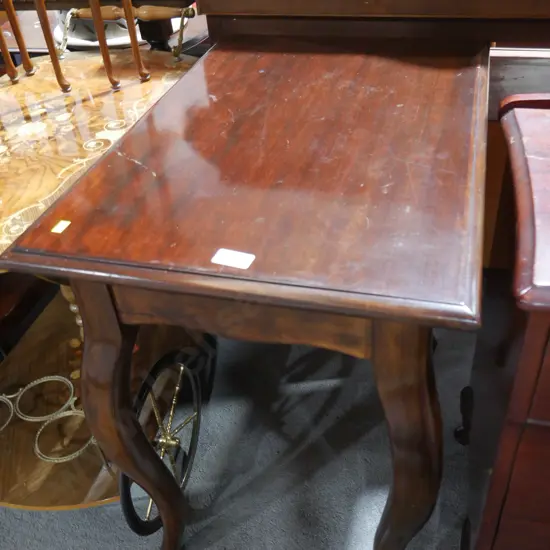 Occasional table